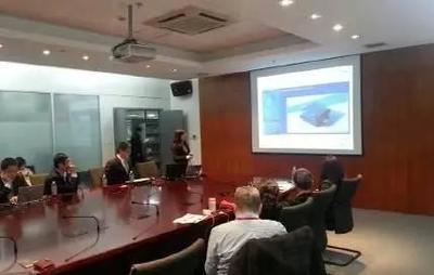 走進云度汽車智能網(wǎng)聯(lián)輕量化新技術(shù)交流展示會